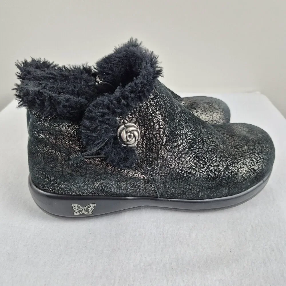 ALEGRIA Women's Meri Ankle Booties sz 9.5 Black Floral Faux fur Side Zip